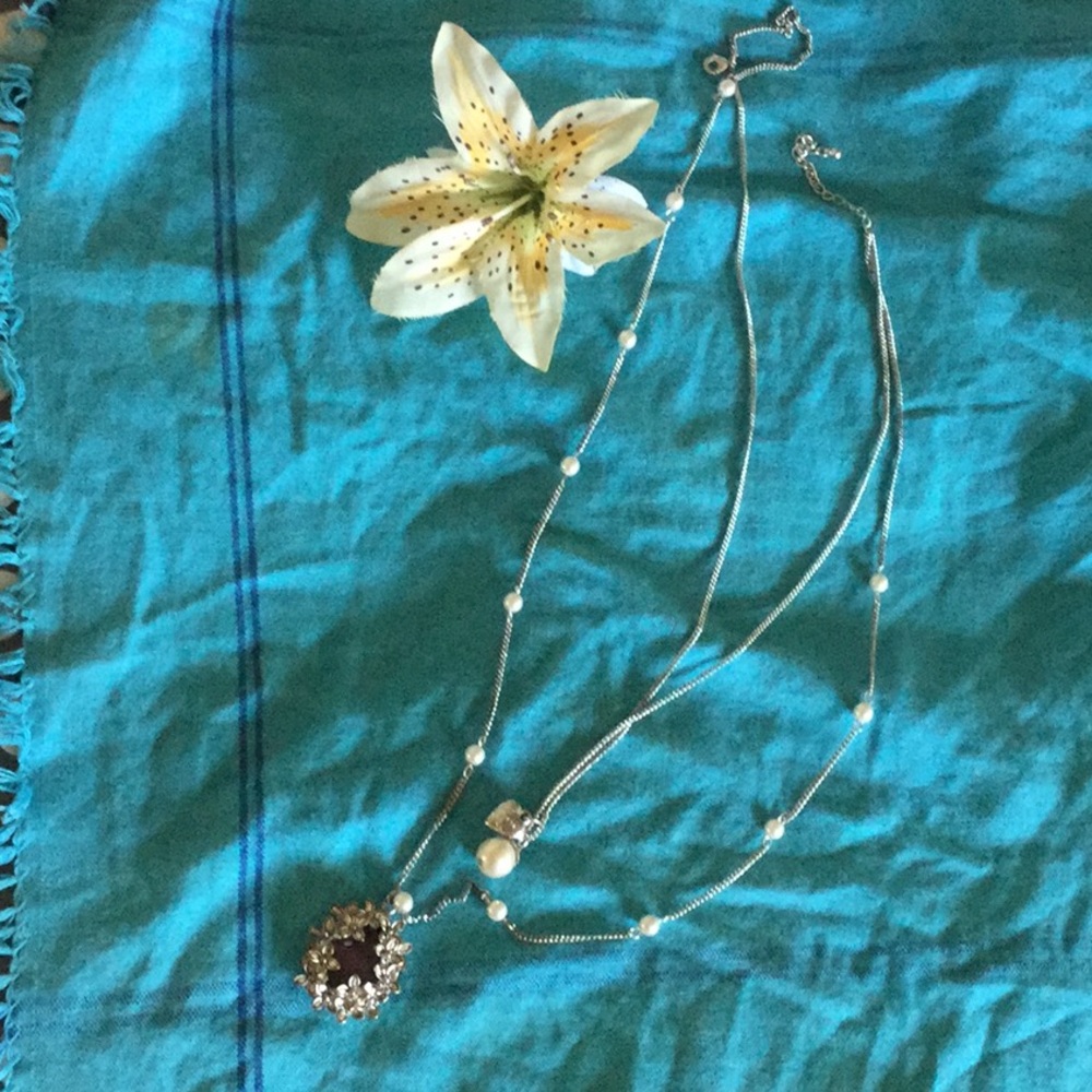 Necklace - Picture 2 of 3
